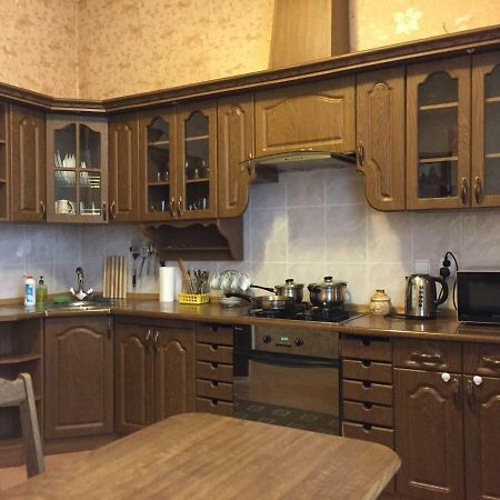 Затишна Квартира В Центрі Міста Ternopil Exteriör bild
