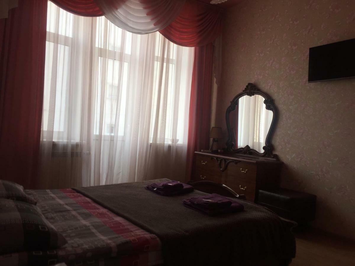 Затишна Квартира В Центрі Міста Ternopil Exteriör bild