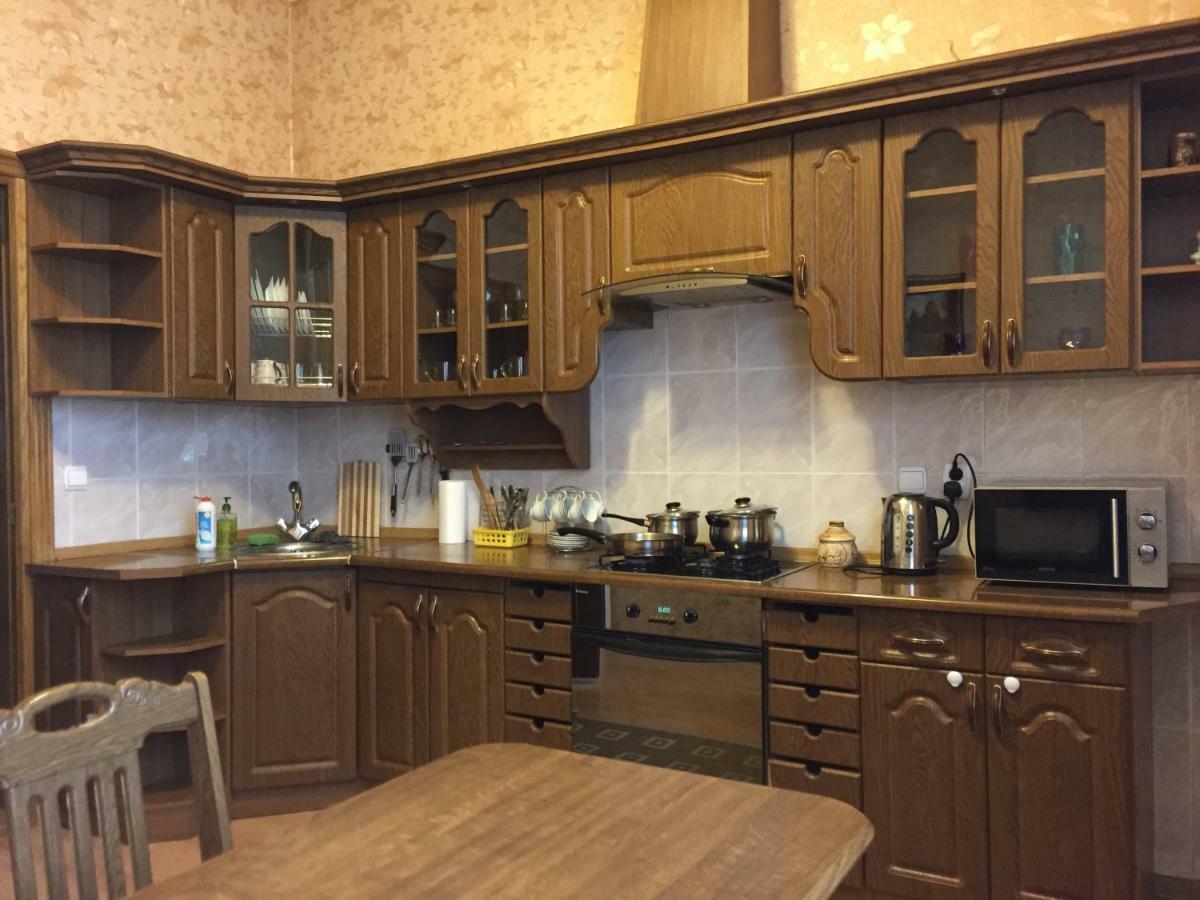 Затишна Квартира В Центрі Міста Ternopil Exteriör bild